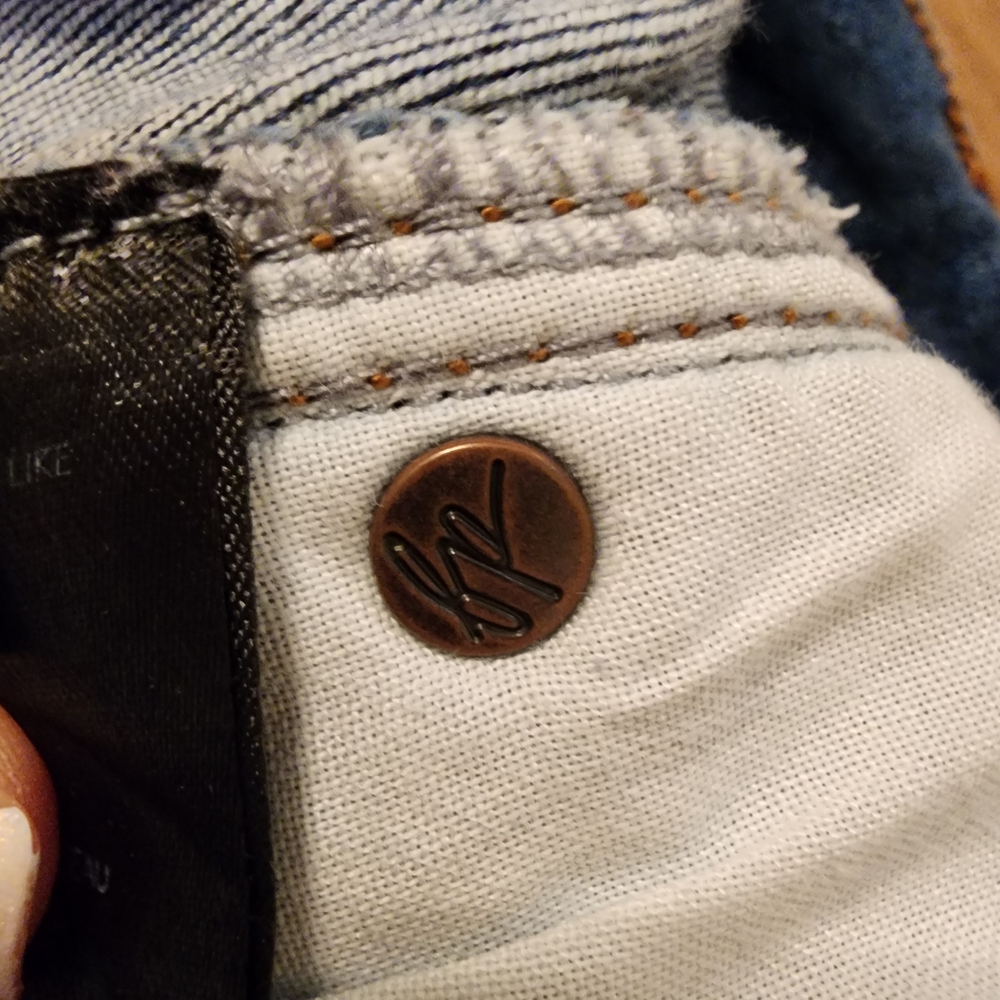 We The Free Indigo Cropped Jeans - Picture 8 of 10